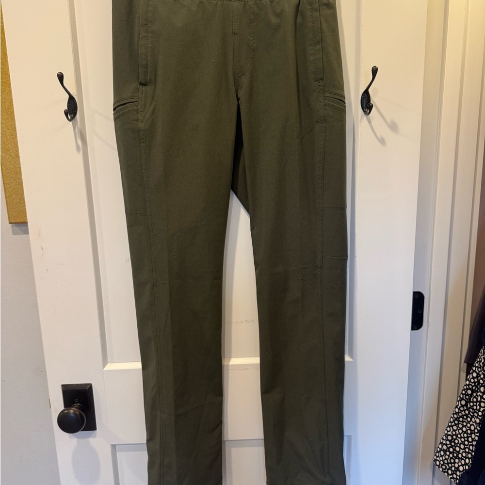 KÜHL Women’s Hiking Pants Olive Green Stretch Cinch Hem | Size Small